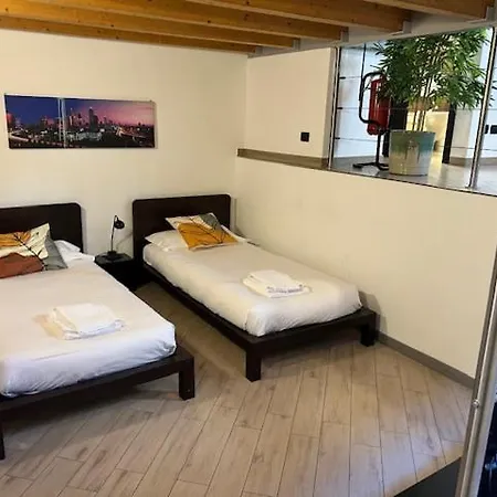 Down Town Apartman *